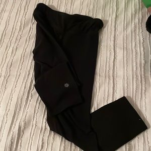 Athleta girl black capri leggings